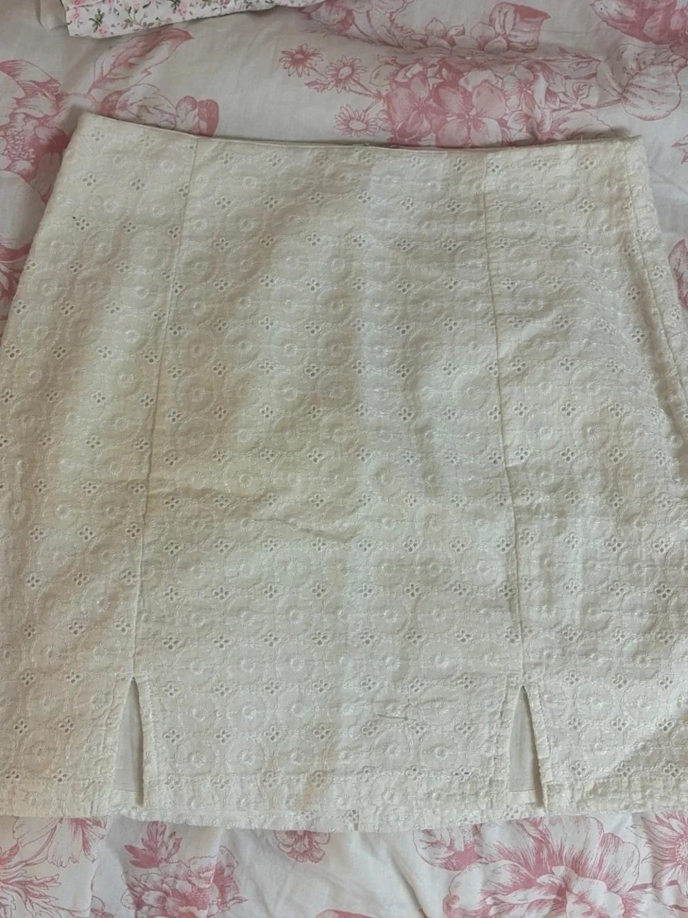 Aeropostale Cream Eyelet Mini Skirt